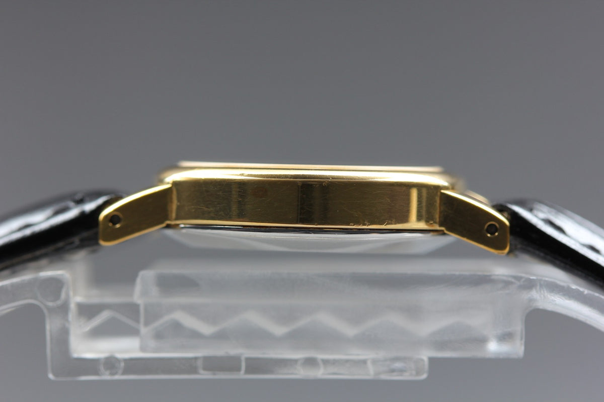 1979 Near MINT OMEGA De Ville 22mm 511.0559 Manual Gold Dial Women's Vintage