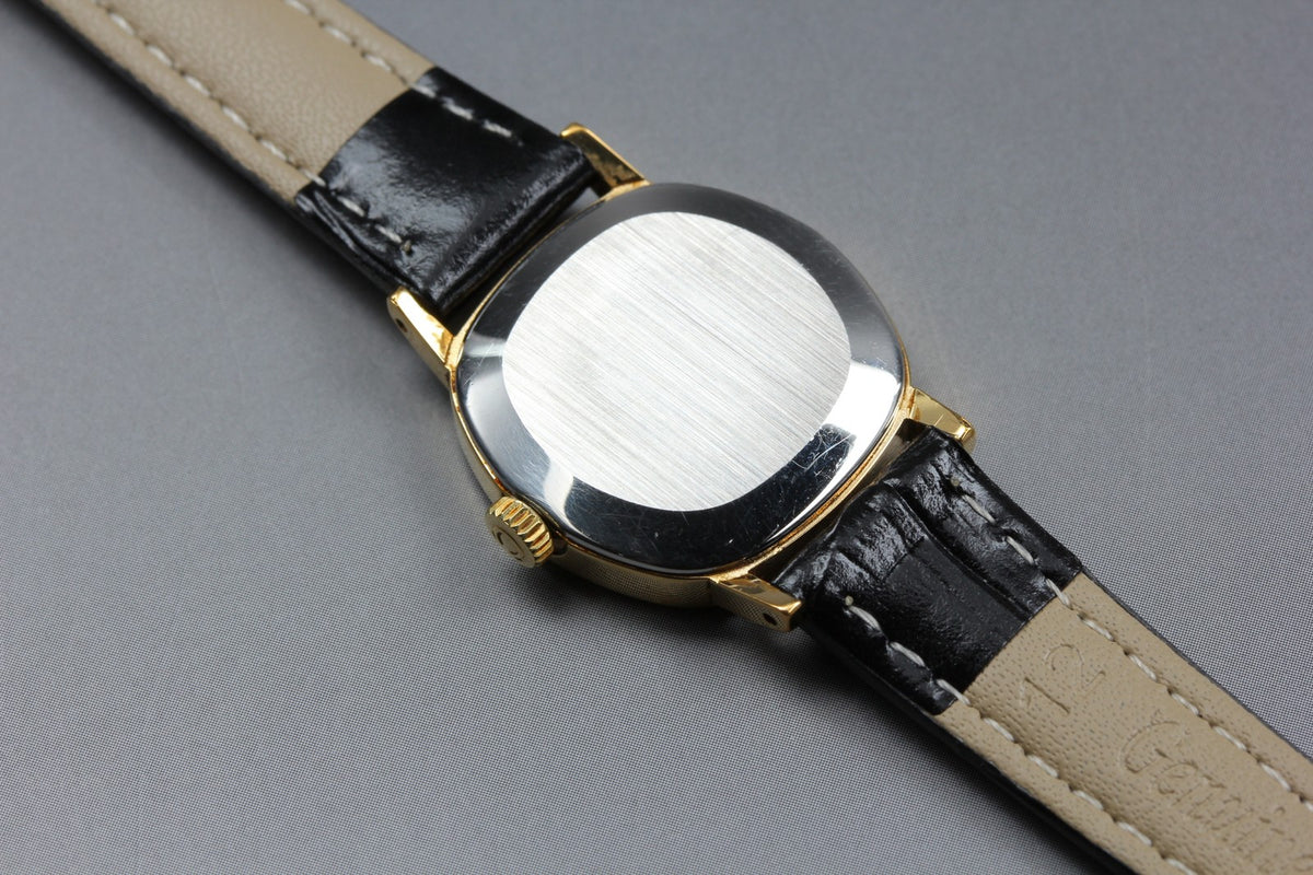 1979 Near MINT OMEGA De Ville 22mm 511.0559 Manual Gold Dial Women's Vintage