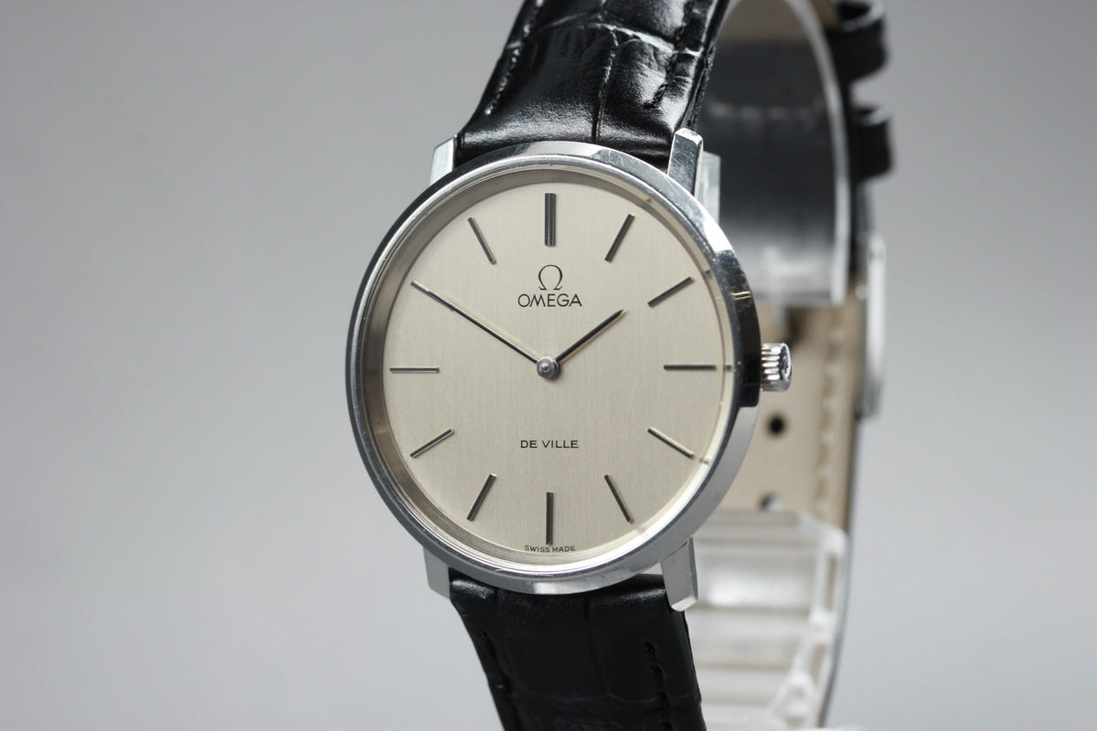 1973 Near MINT OMEGA De Ville 33mm 111.0107 Manual Silver Dial Men's Vintage