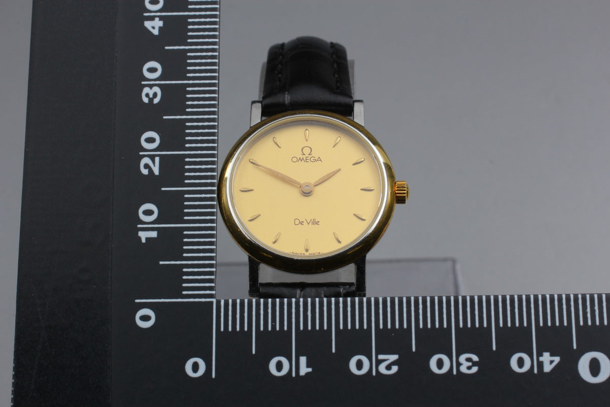1993 Near MINT OMEGA De Ville 23mm 595.1111 Quartz Gold Dial Women's Vintage