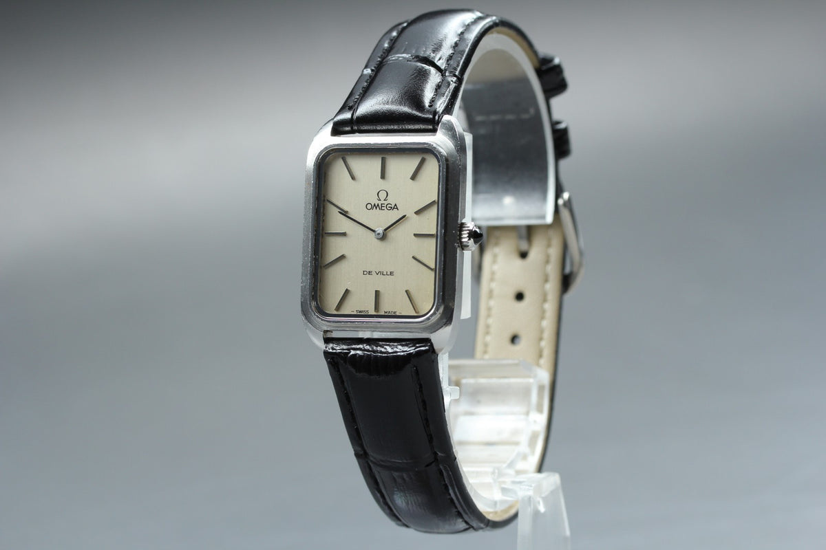1975 Near MINT OMEGA De Ville 23 mm 511.0503 Manual Silver Dial Women's Vintage