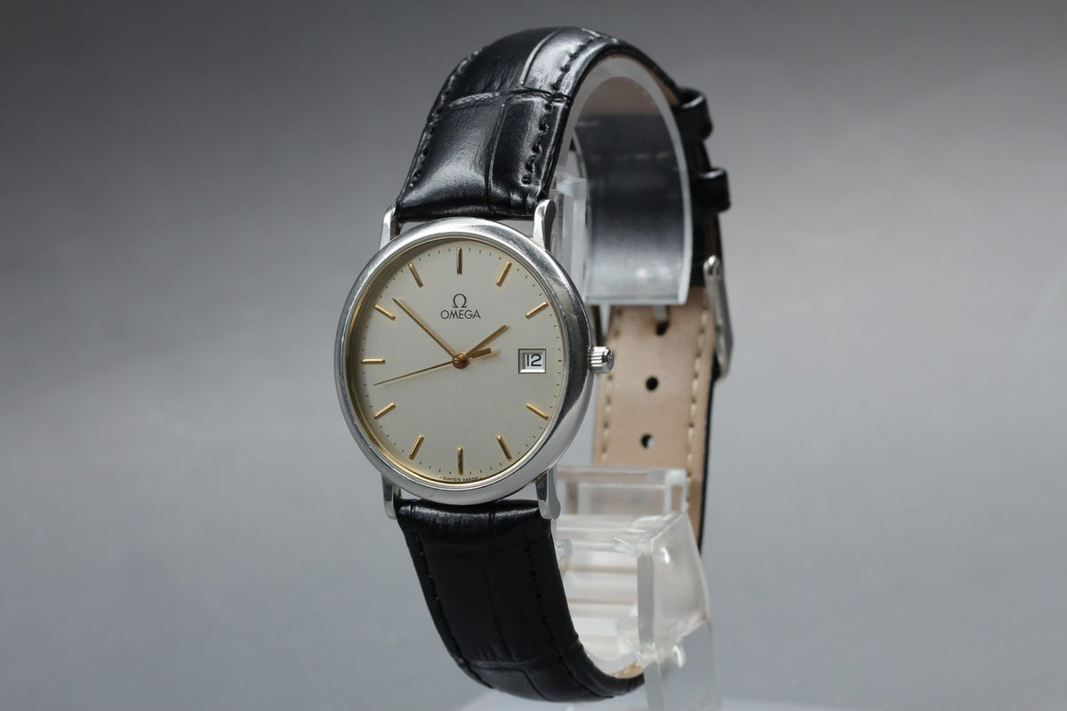 Near MINT OMEGA De Ville 32mm 196.0312.1 Quartz Silver Dial Men's Watch Vintage