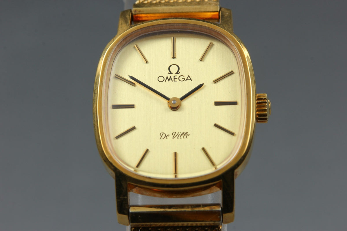 1979 Near MINT OMEGA De Ville 21mm 511.0509 Manual Gold Dial Women's Vintage