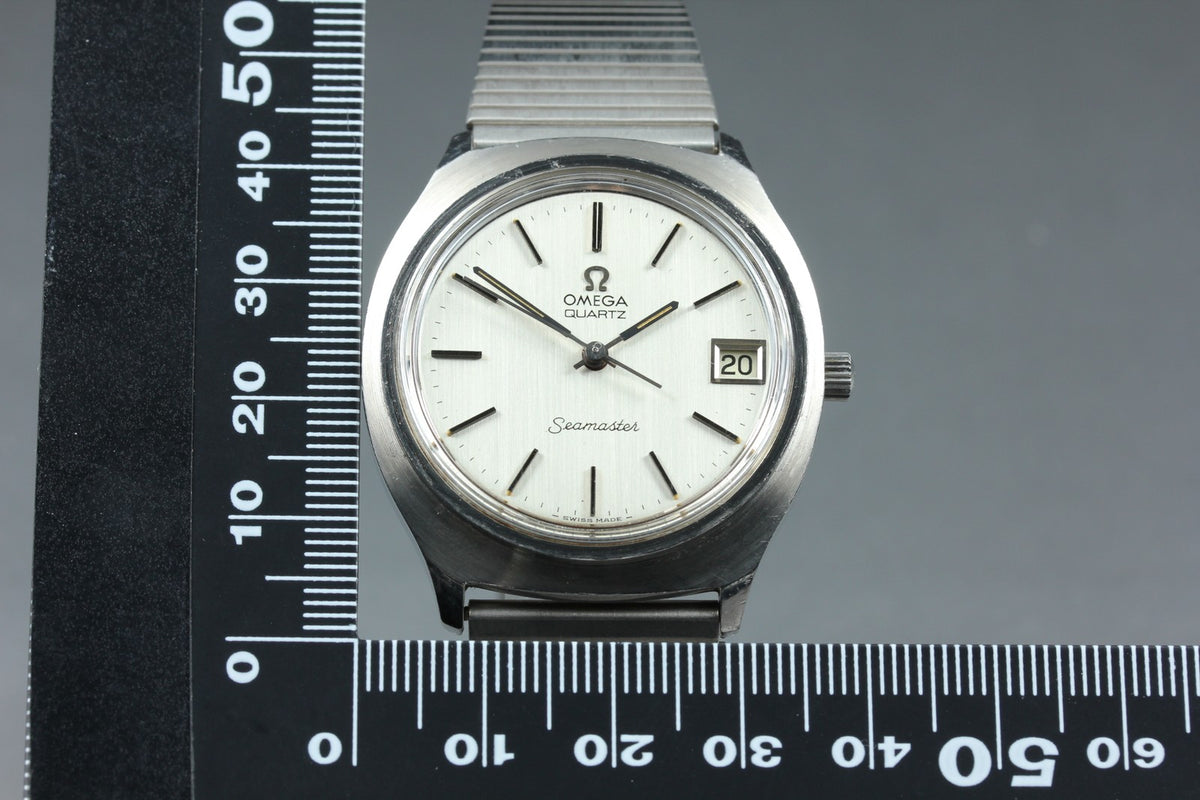1977 Near MINT OMEGA Seamaster 37mm 196.0072 Quartz Silver Dial Men's Vintage