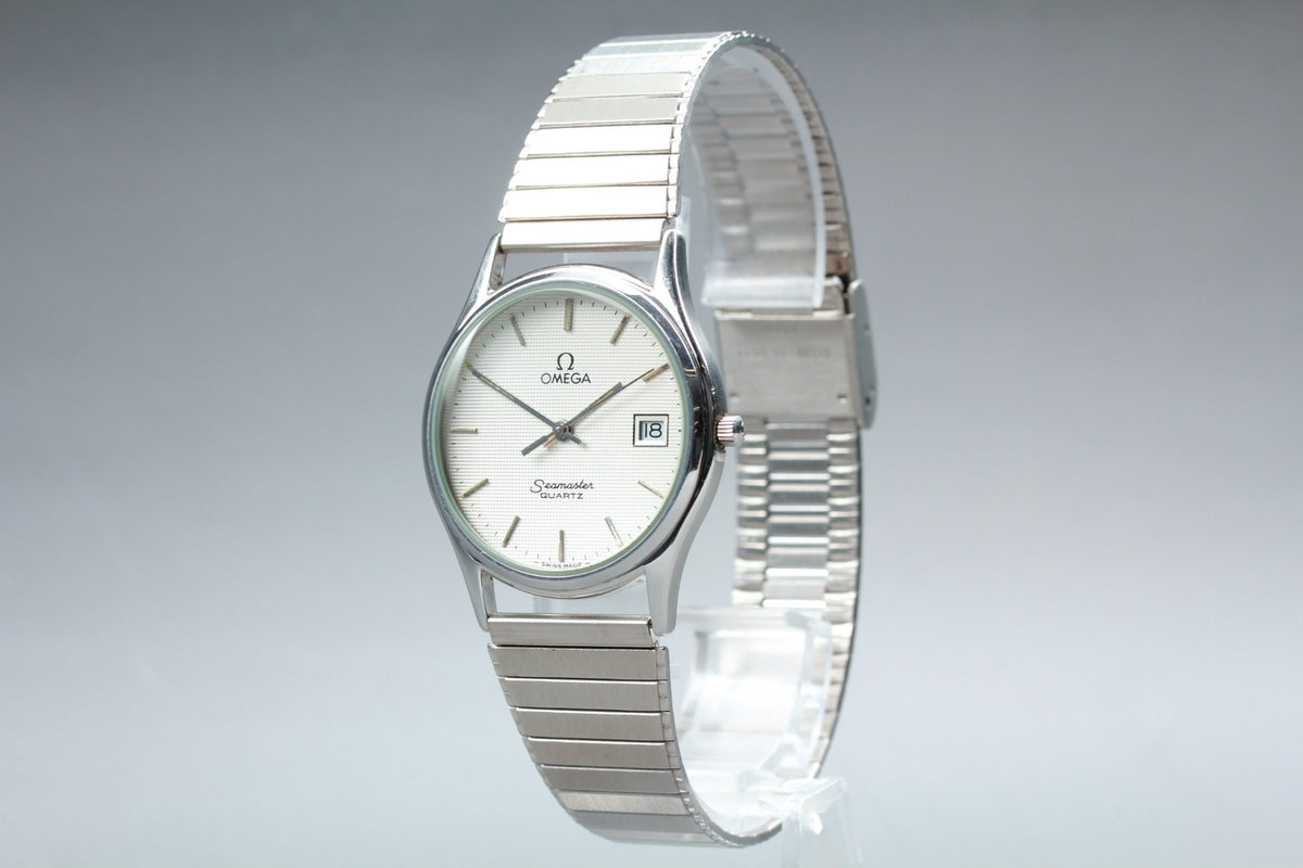 1984 Near MINT OMEGA Seamaster 33mm 196.0251 Quartz Waffle Dial Men's Vintage