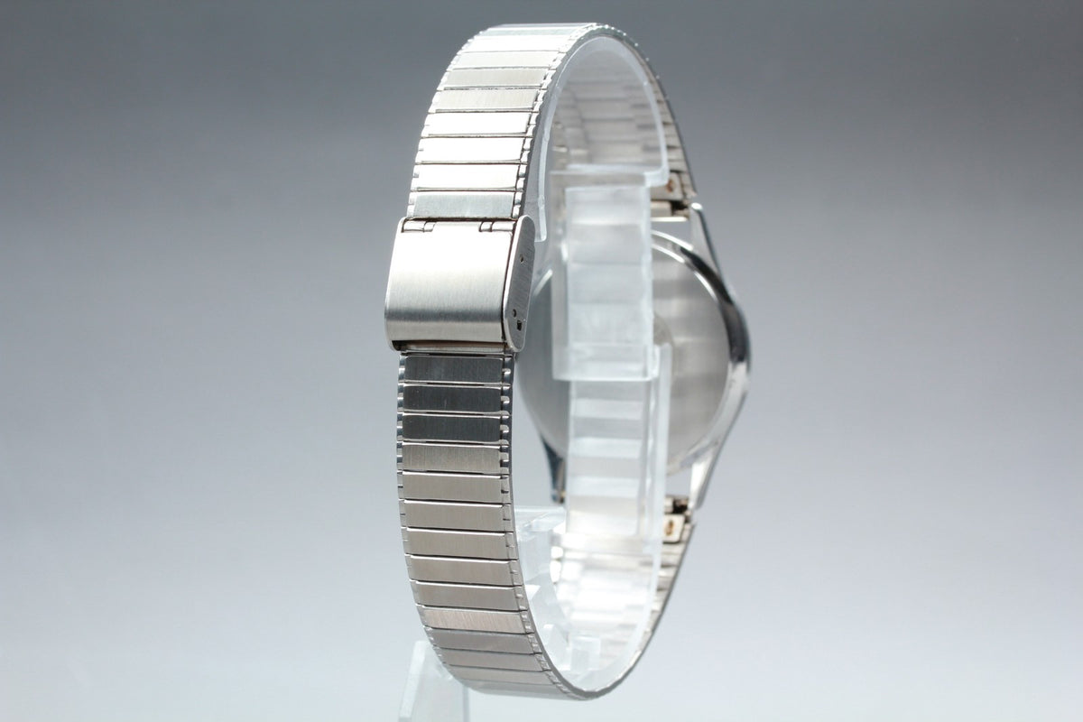 1984 Near MINT OMEGA Seamaster 33mm 196.0251 Quartz Waffle Dial Men's Vintage