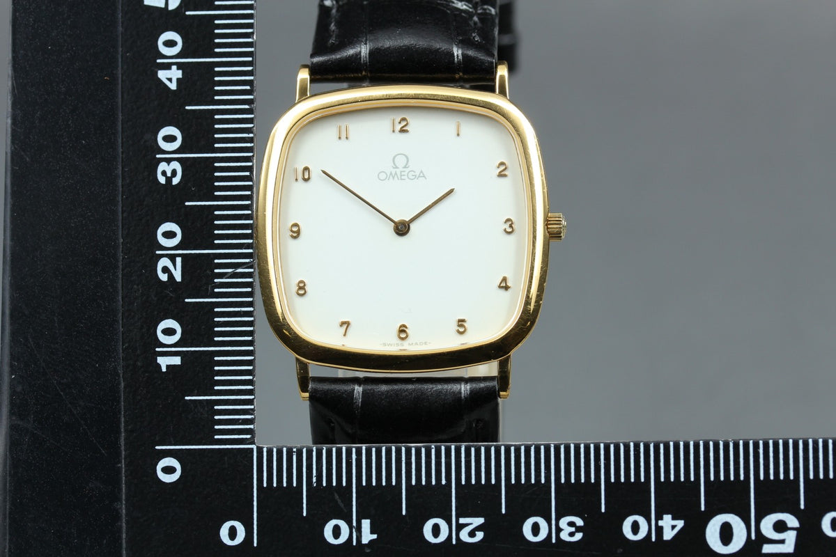 1986 OMEGA De Ville 30mm 195.0077.2 Quartz White Arabic Dial Men's Vintage Exc+5
