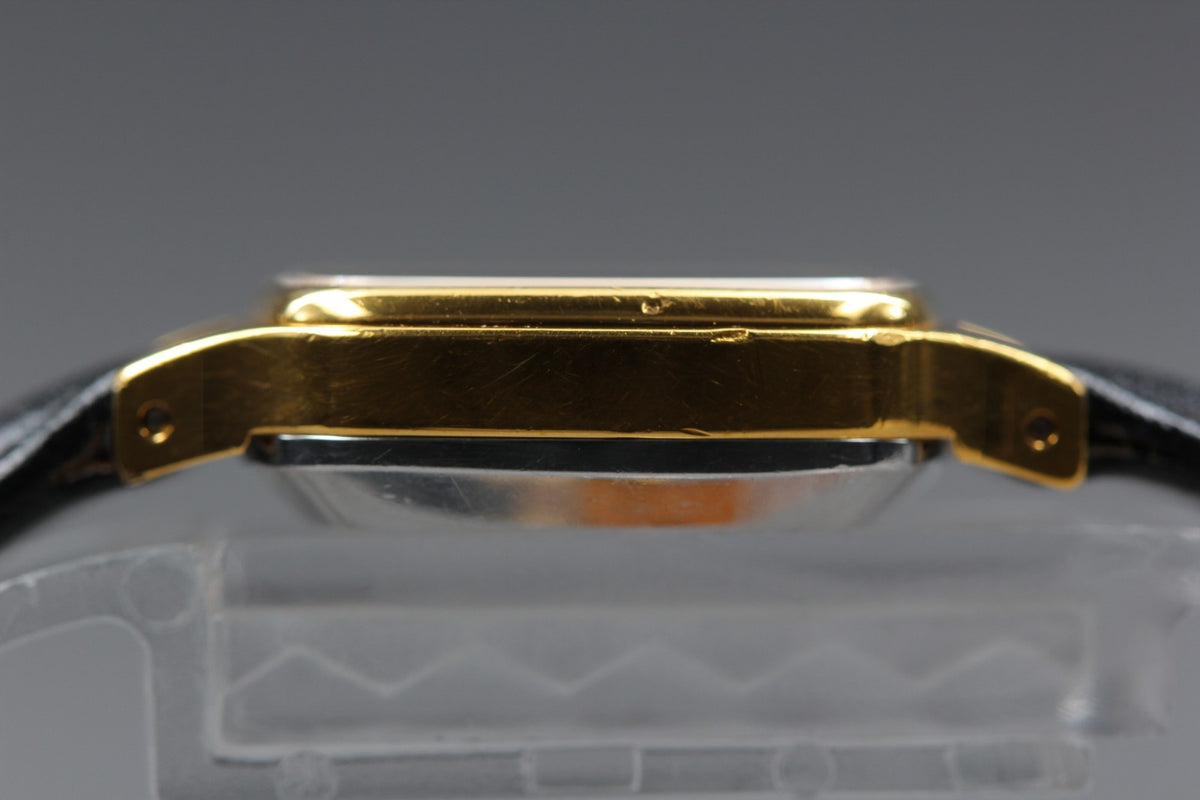 Near MINT OMEGA De Ville 20mm 591.0023 Quartz Gold Dial Women's Watch Vintage