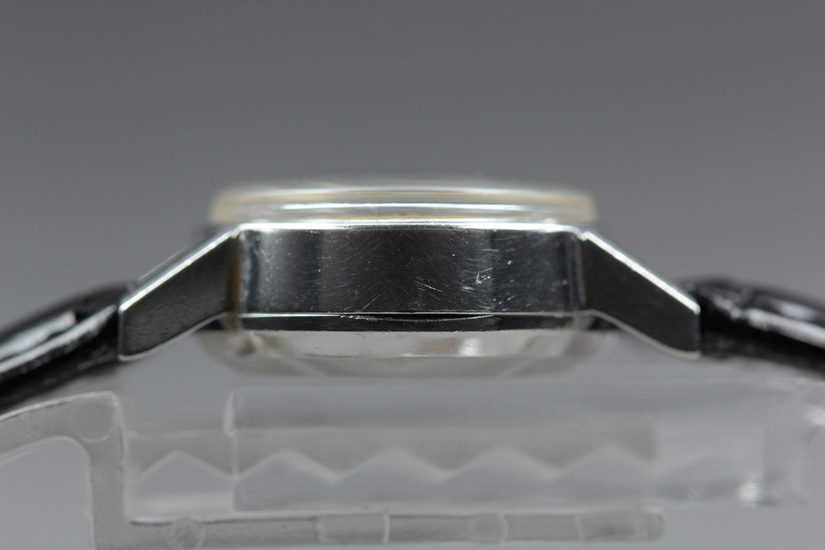 1969 Near MINT OMEGA Geneve 20mm 562.005 Automatic Silver Dial Women's Vintage