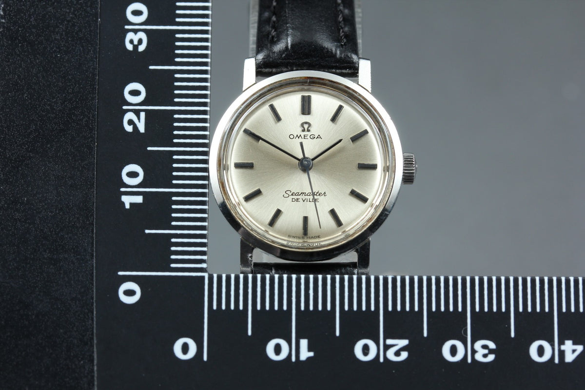 Near MINT OMEGA Seamaster De Ville 22mm Manual Silver Dial Women's Watch Vintage