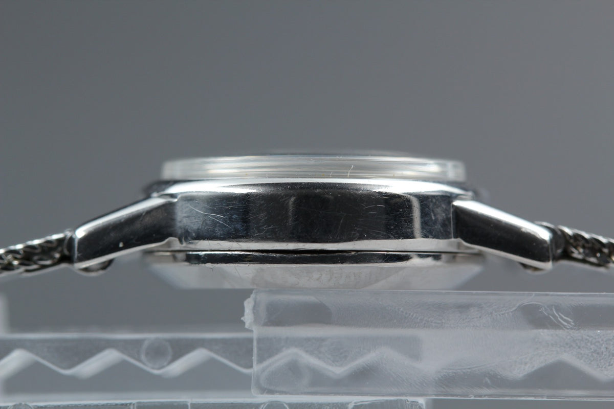 1979 Near MINT OMEGA De Ville 20mm 591.0011 Quartz Silver Dial Women's Vintage