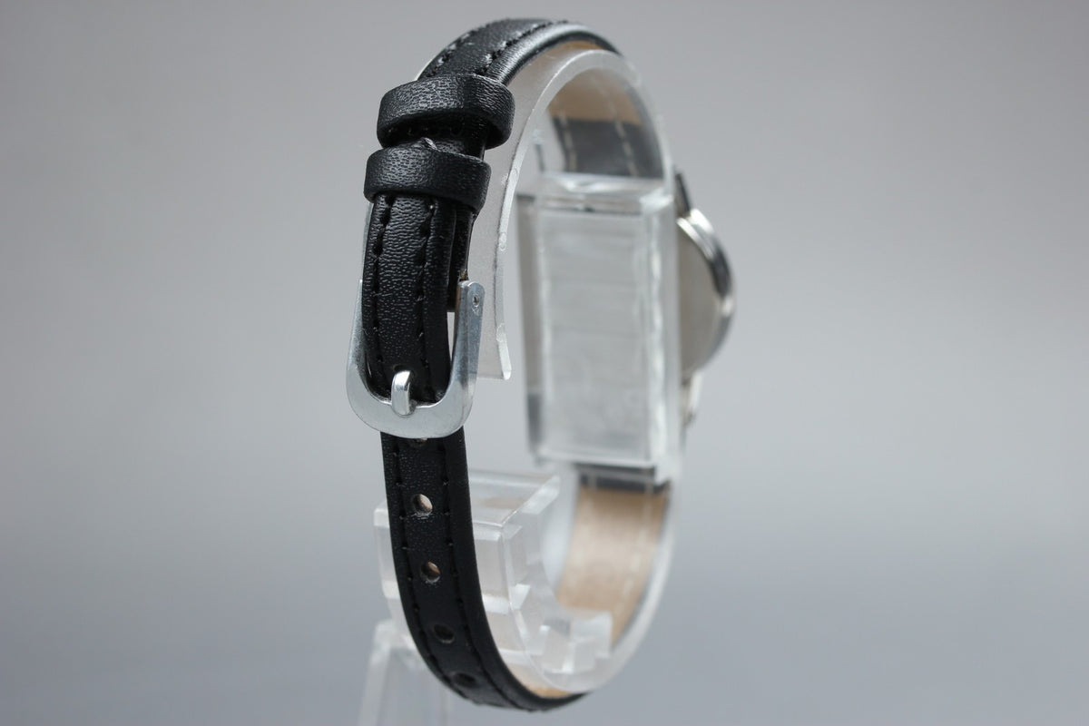 1968 Near MINT OMEGA Geneve 20mm 511.213 Manual Silver Women's Watch Vintage