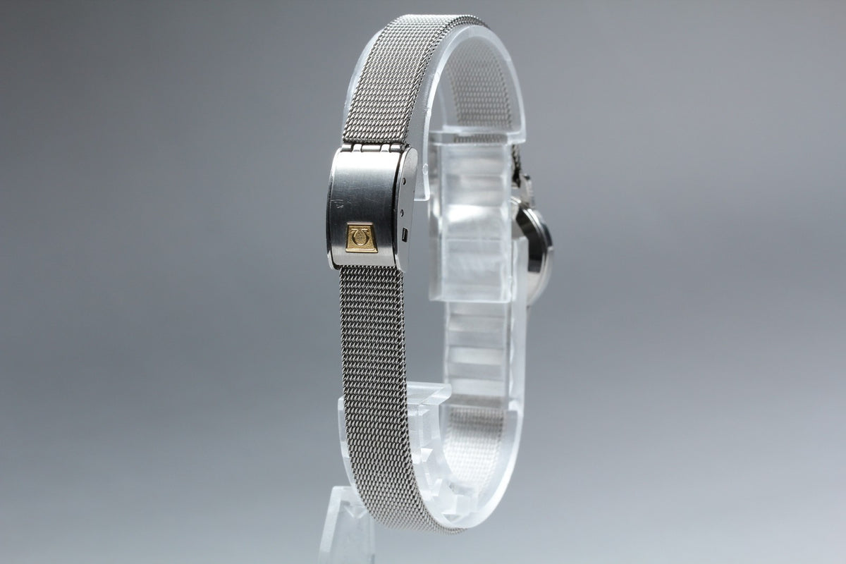 1979 Near MINT OMEGA De Ville 20mm 591.0011 Quartz Silver Dial Women's Vintage