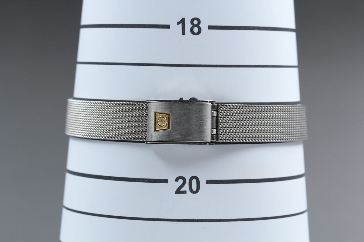 1979 Near MINT OMEGA De Ville 20mm 591.0011 Quartz Silver Dial Women's Vintage
