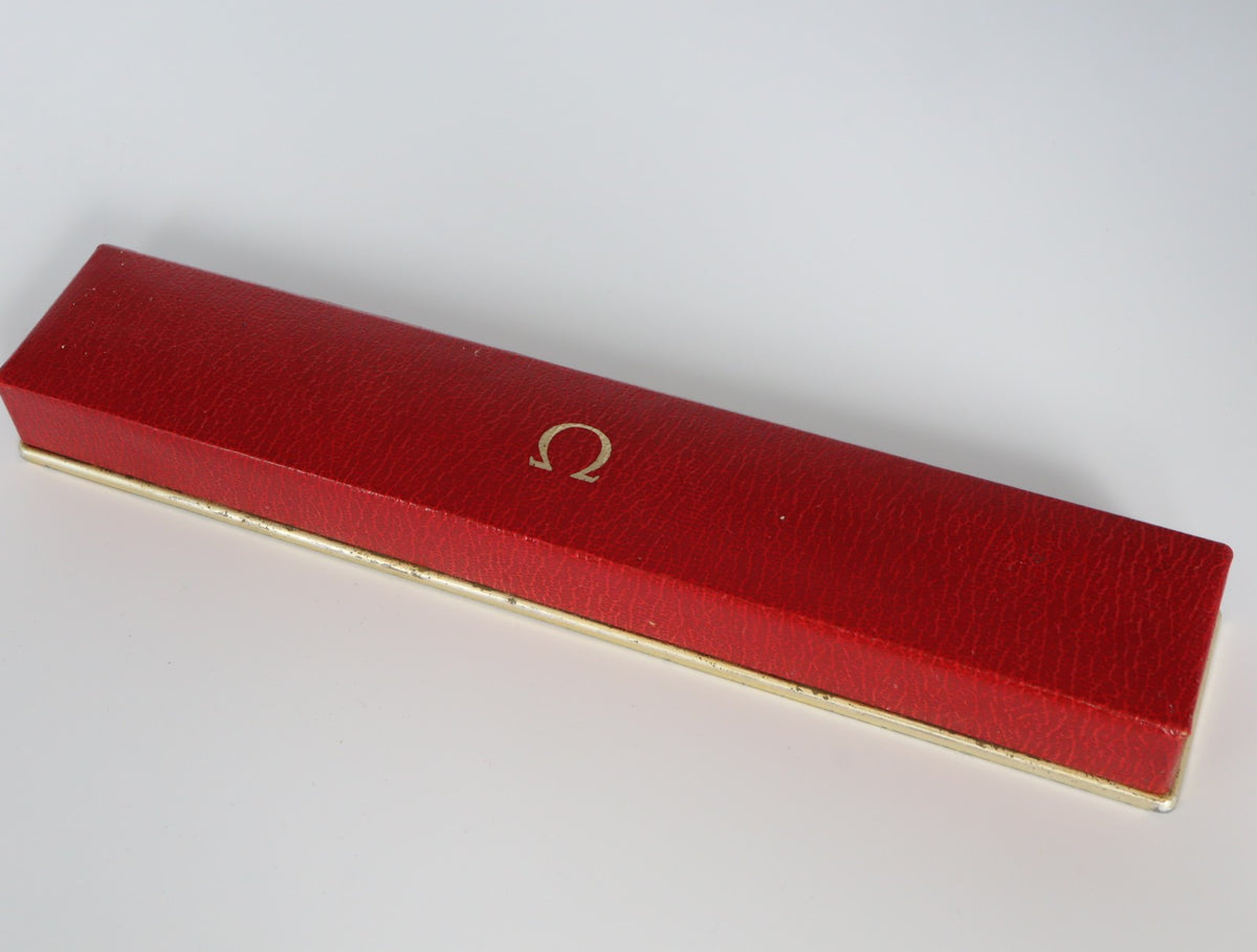 Near MINT OMEGA Vintage Red Watch Box Genuine Case Only for Women's JAPAN #3091