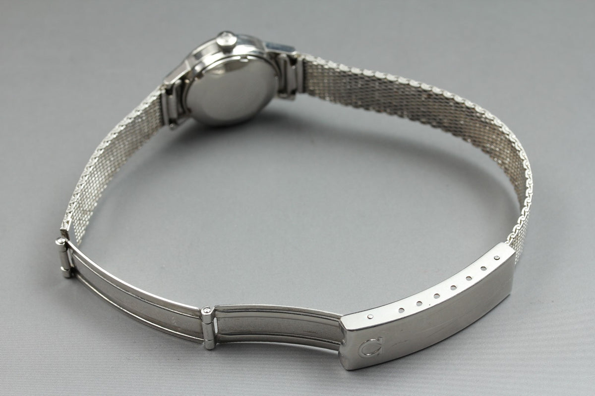 1972 Near MINT OMEGA De Ville 20mm 555.003 Automatic Silver Dial Women's Vintage
