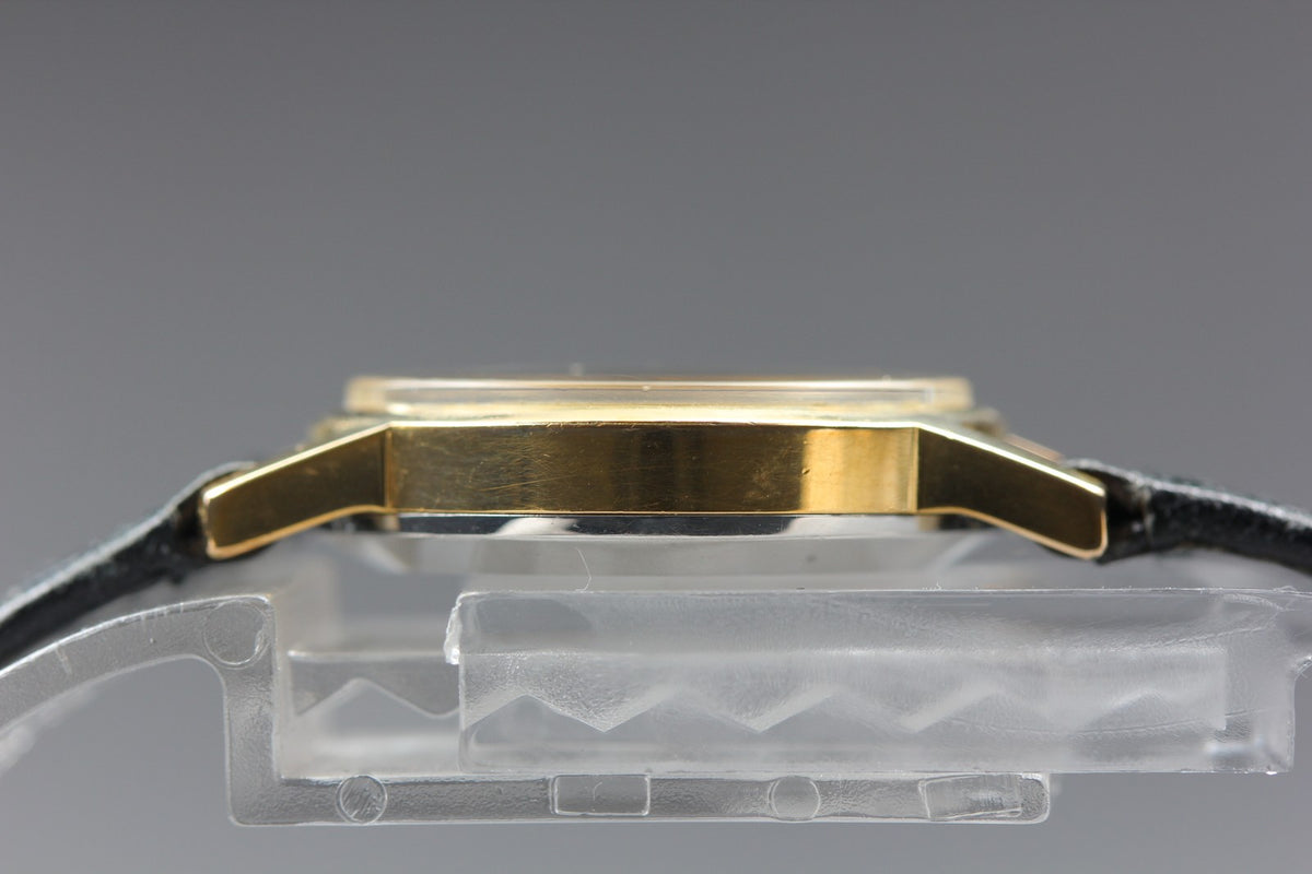 1973 Near MINT OMEGA Geneve 20mm 511.0411 Manual Gold Dial Women's Watch Vintage