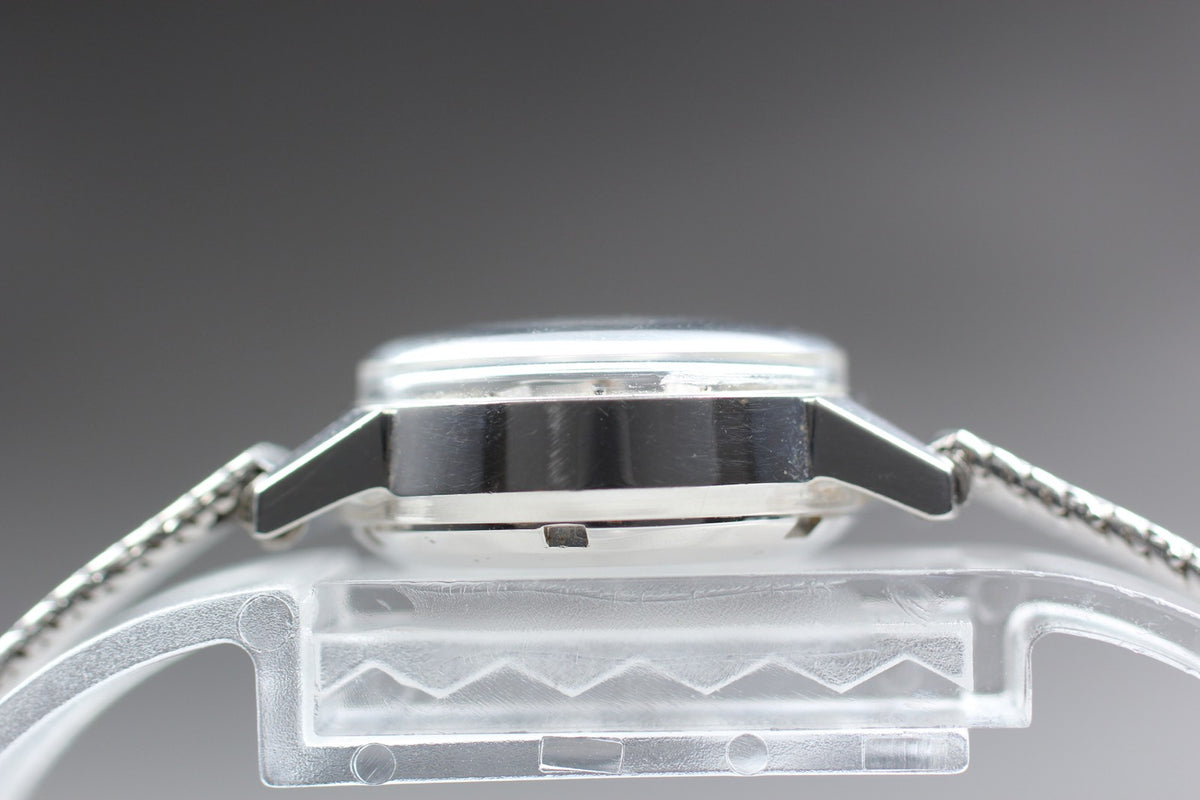1969 Near MINT OMEGA Geneve 21mm 566.002 Automatic Silver Dial Women's Vintage