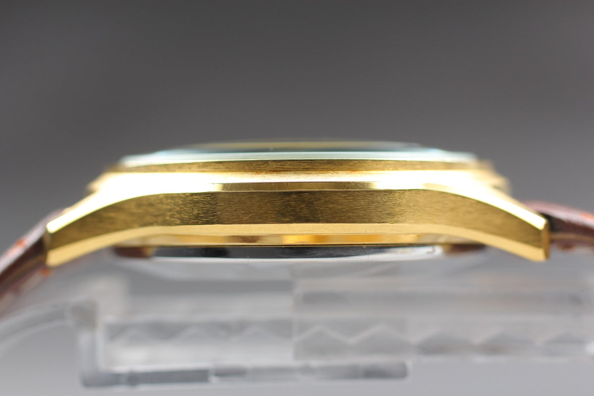 1973 MINT OMEGA De Ville 35mm 192.0027 Quartz Gold Dial Men's Watch Vintage