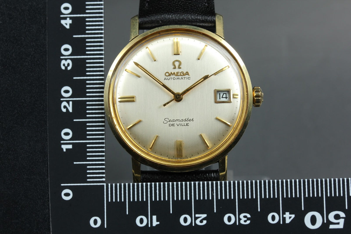 1960s Near MINT OMEGA Seamaster De Ville 34mm Automatic Champagne Men's Vintage
