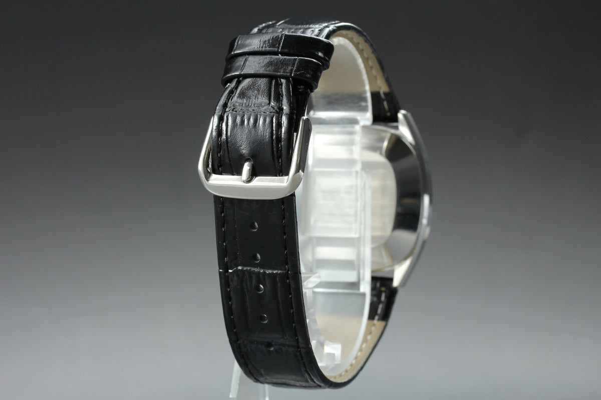 1973 Near MINT OMEGA De Ville 34mm 192.0028 Quartz Silver Dial Men's Vintage