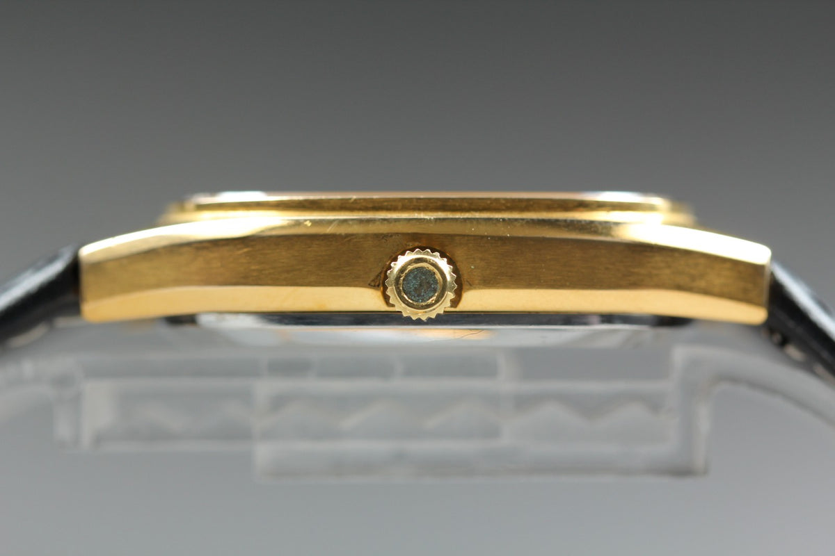 1979 Near MINT OMEGA De Ville 34mm 192.0034 Quartz Gold Dial Men's Watch Vintage