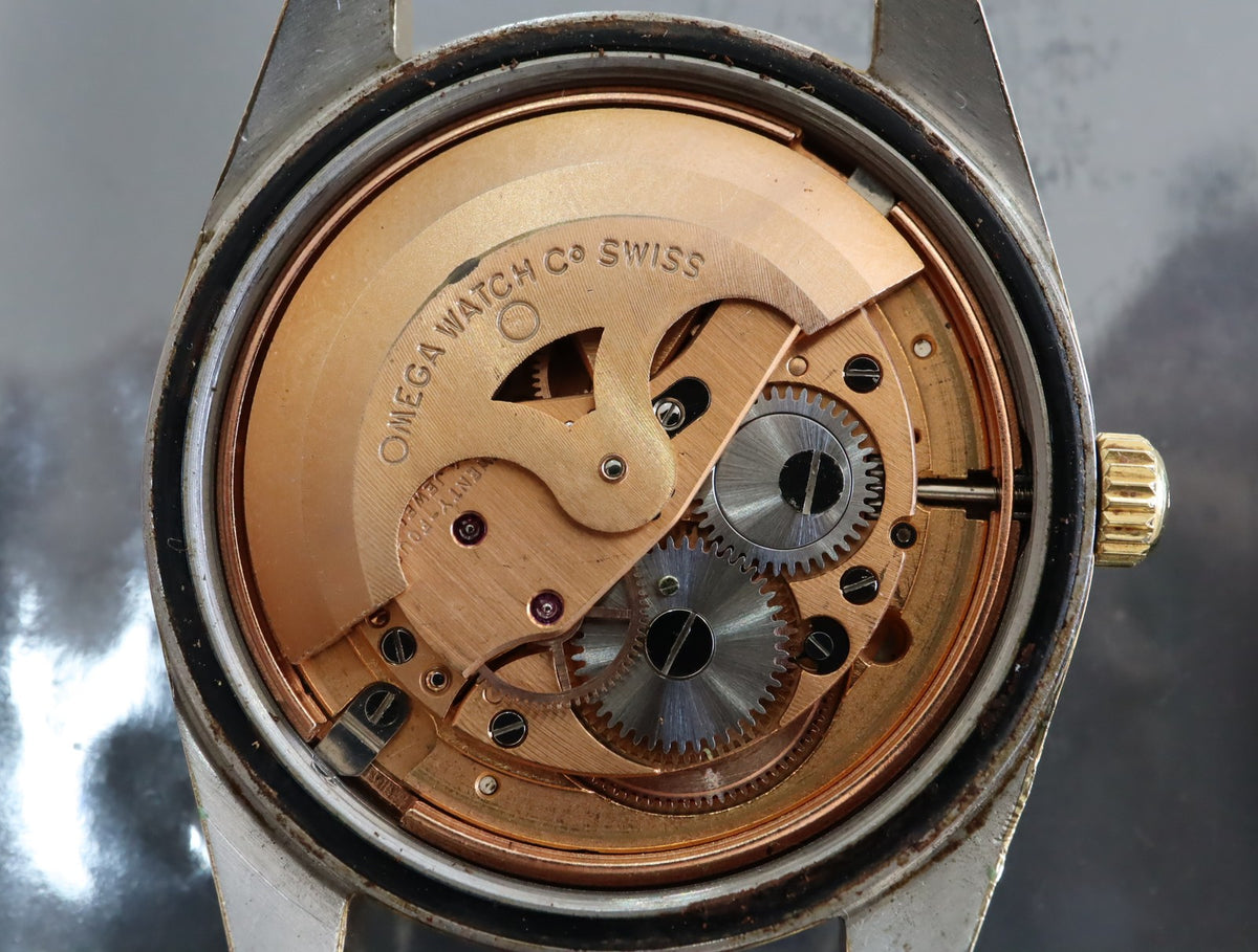 1969 Near MINT OMEGA Seamaster 35mm 166.067 Automatic Champagne Dial Men Vintage