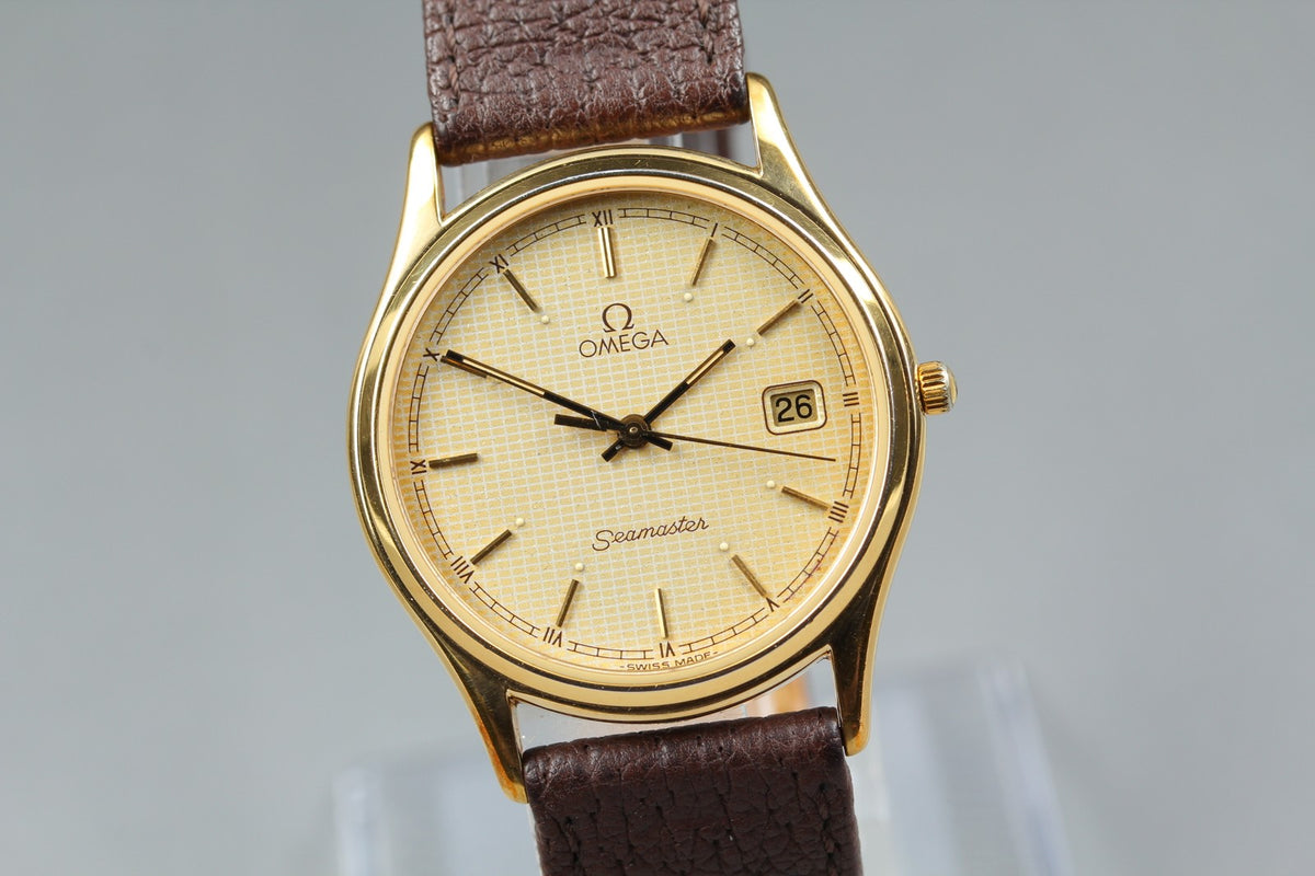 1986 Near MINT OMEGA Seamaster 33mm 196.0251 Quartz Roman Dial Men's Vintage