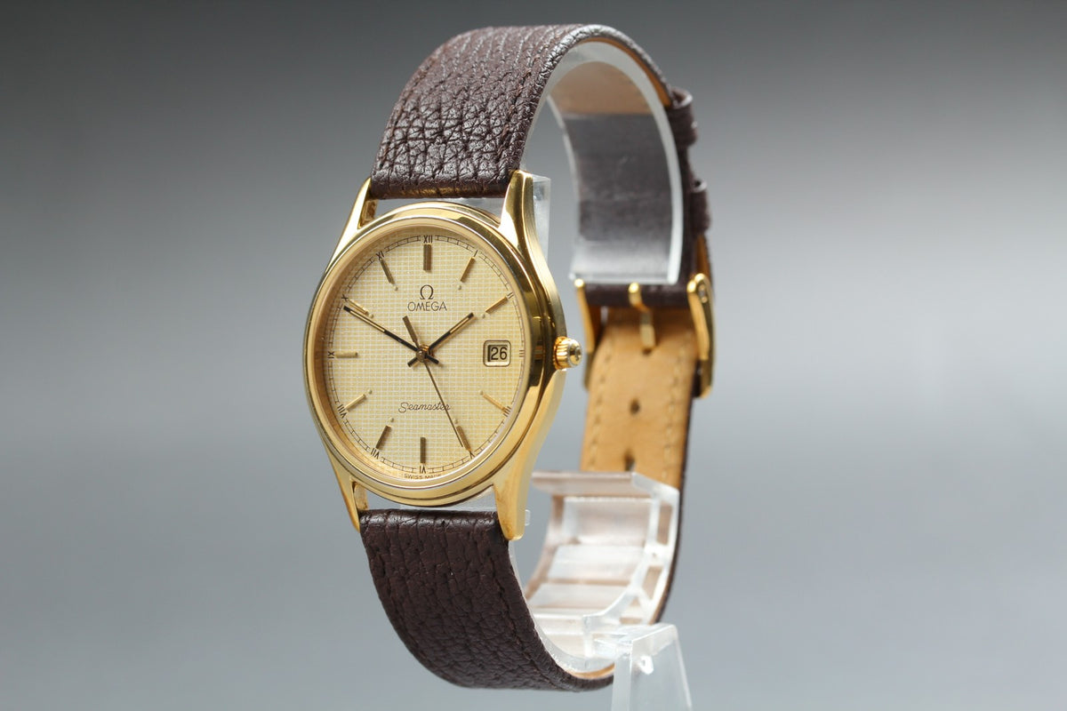 1986 Near MINT OMEGA Seamaster 33mm 196.0251 Quartz Roman Dial Men's Vintage