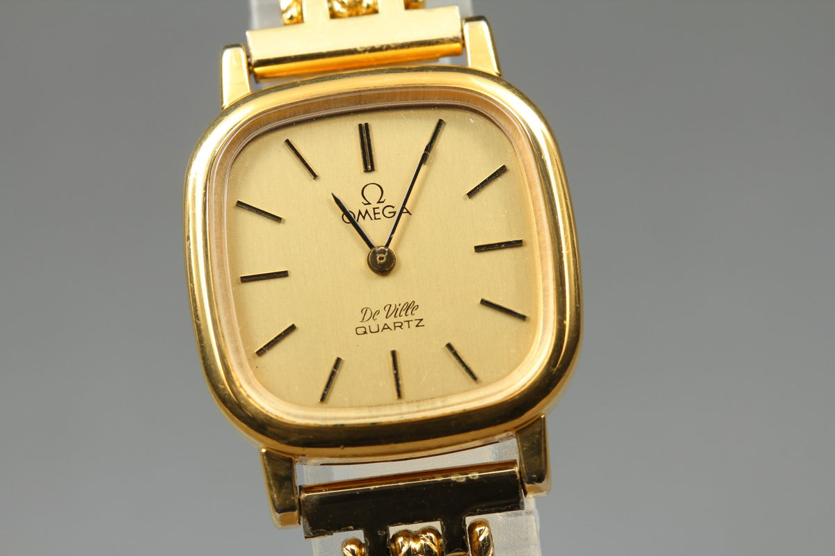 1980 Near MINT OMEGA De Ville 23mm 591.014 Quartz Gold Dial Women's Vintage
