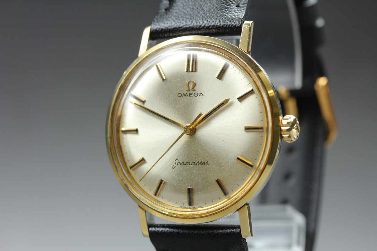 1960s Near MINT OMEGA Seamaster 34mm Manual Champagne Dial Men's Watch Vintage