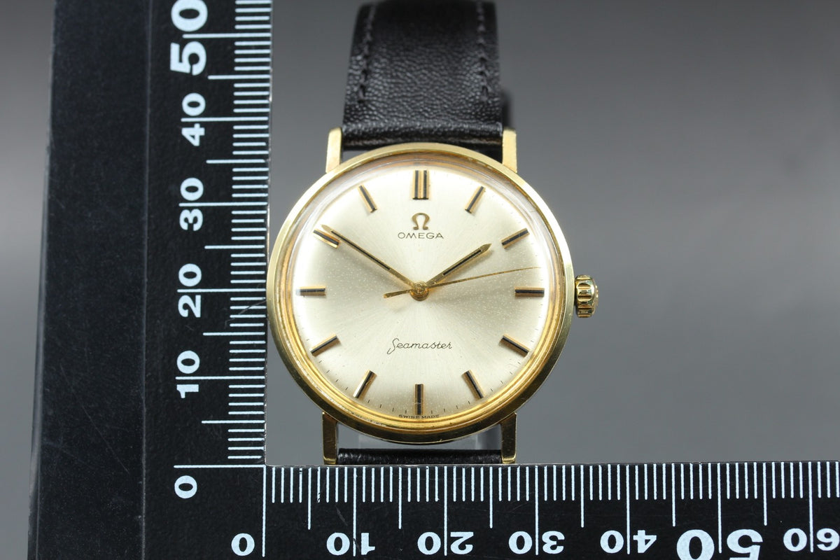 1960s Near MINT OMEGA Seamaster 34mm Manual Champagne Dial Men's Watch Vintage