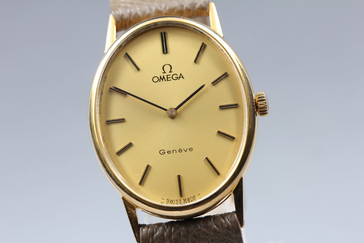 1972 Near MINT OMEGA Geneve 29mm 511.416 Manual Gold Dial Unisex Watch Vintage