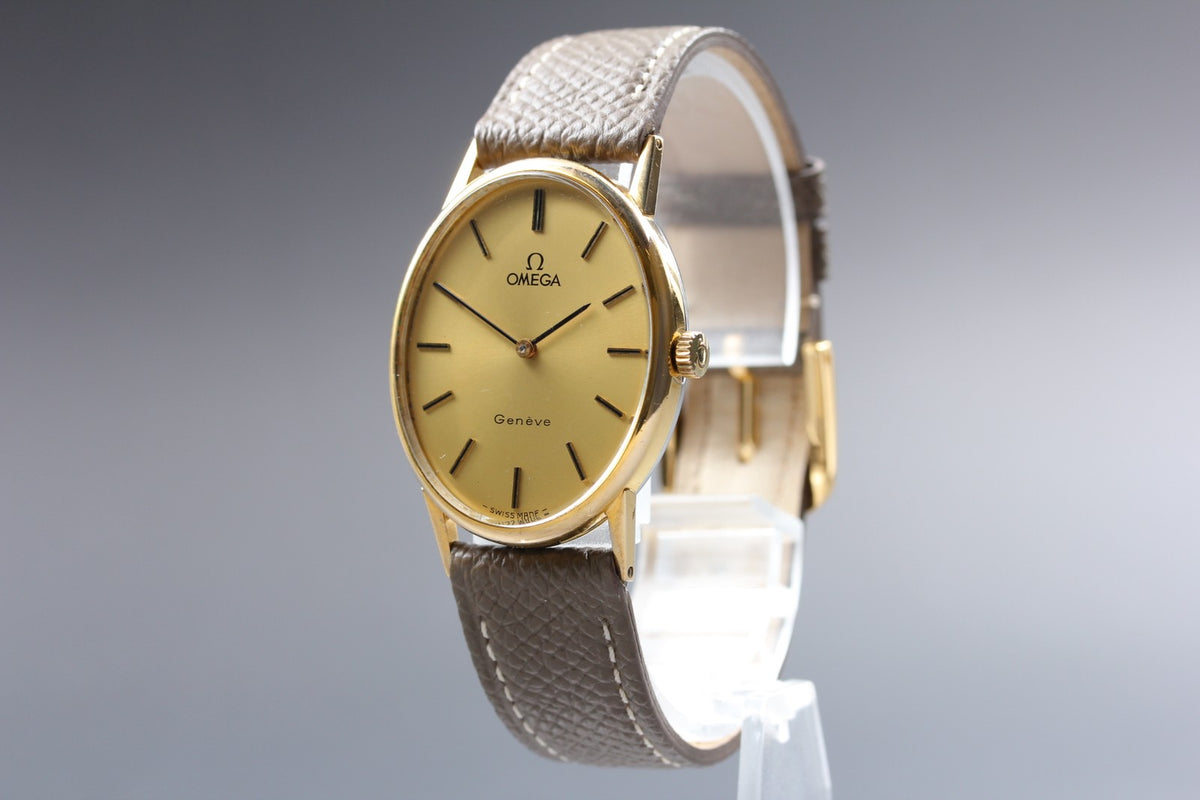 1972 Near MINT OMEGA Geneve 29mm 511.416 Manual Gold Dial Unisex Watch Vintage