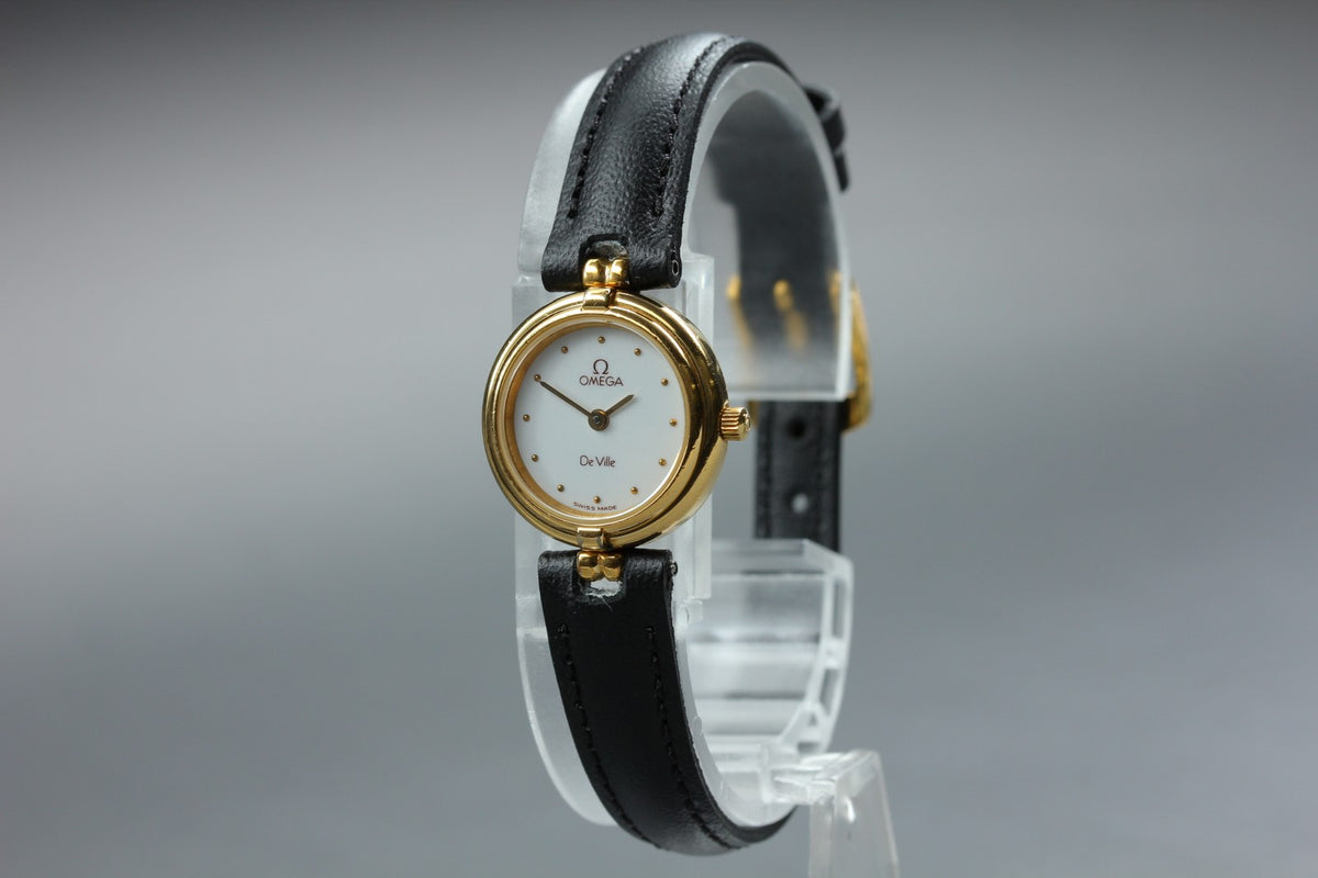 1985 Near MINT OMEGA De Ville 20mm 595.0080 Quartz White Dial Women's Vintage