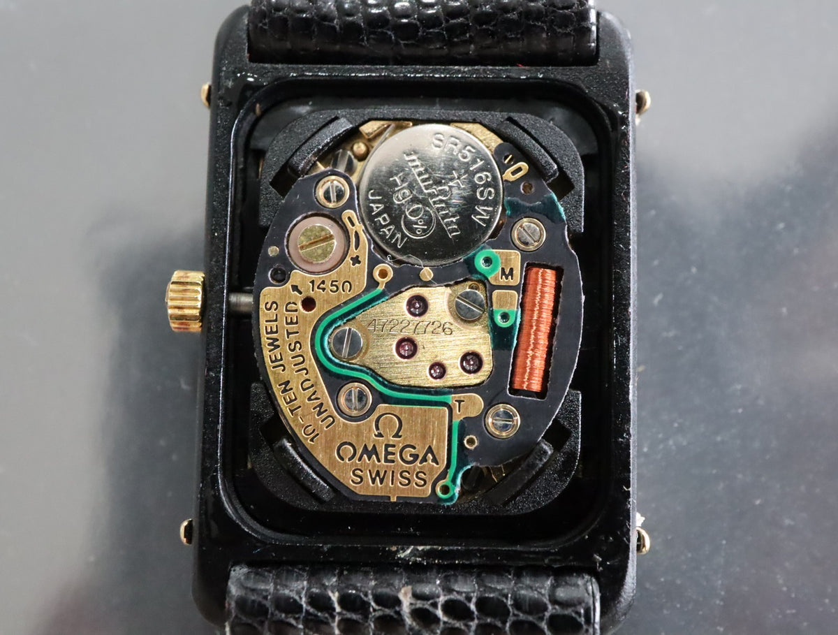 1984 Near MINT OMEGA De Ville 17mm 591.0310 Quartz Roman Tank Women's Vintage