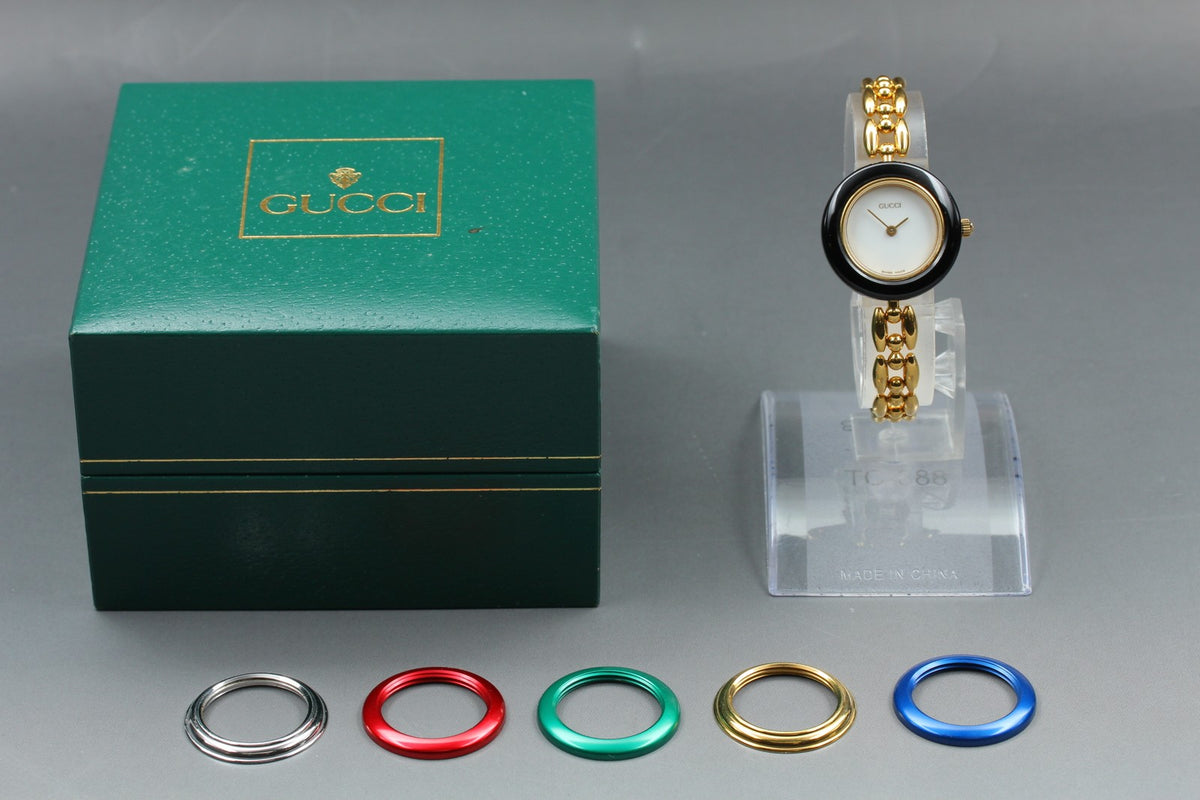Near MINT/Box GUCCI Change Bezel 11/12.2 6 Colors 26mm Quartz White Dial Women's