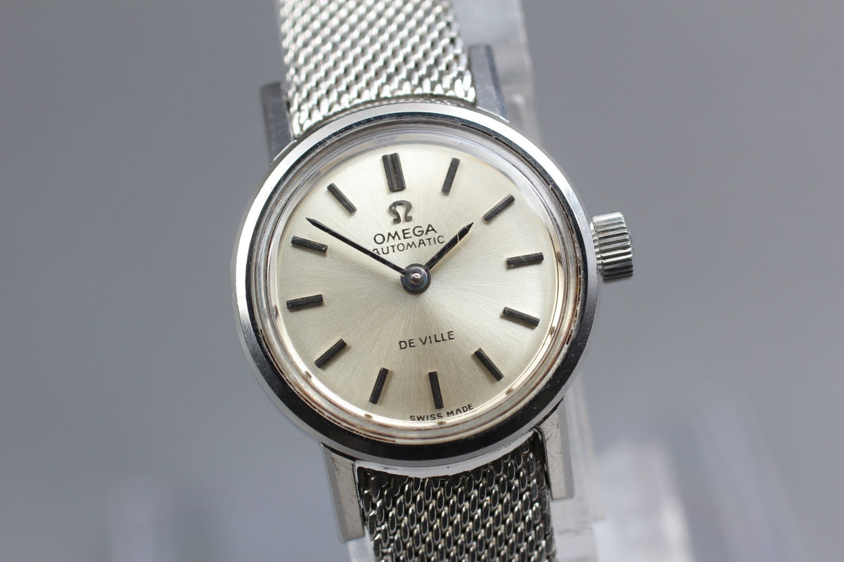 1969 Near MINT OMEGA De Ville 19mm 555.003 Automatic Silver Dial Women's Vintage