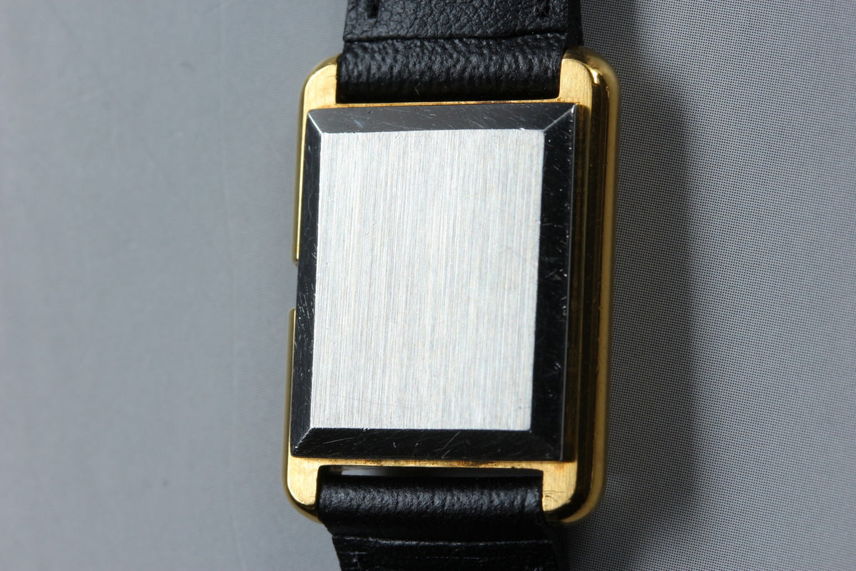 1979 Near MINT OMEGA De Ville 20mm 591.0029 Quartz Gold Tank Women's Vintage